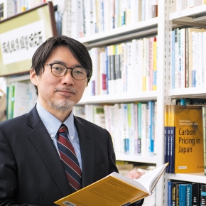 人間の主体的な学びと成長を促す教育システムの開発・改善方法を探究