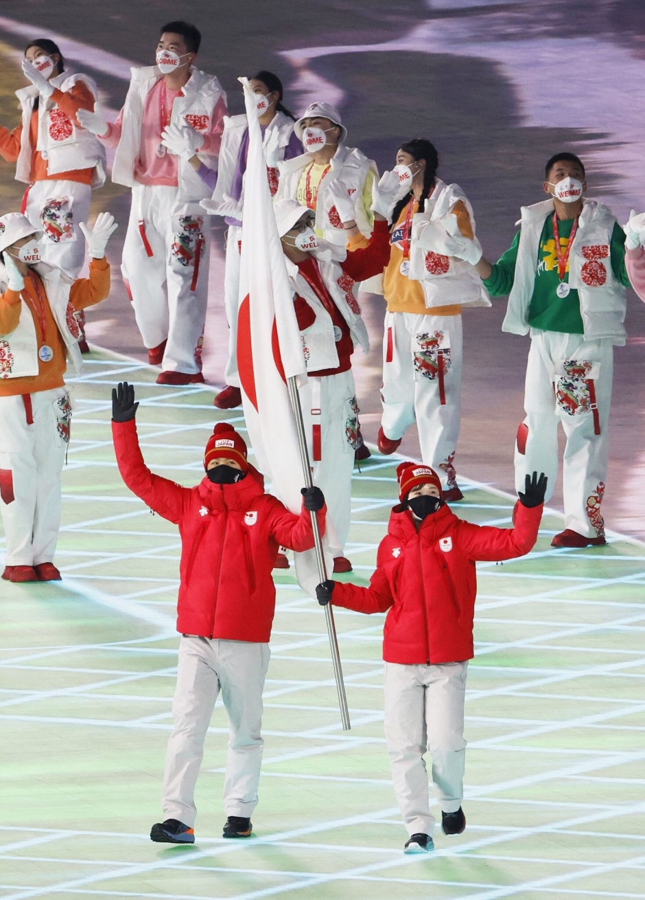 ５大会連続出場の渡部は北京五輪の開会式での日本選手団の旗手に選出された