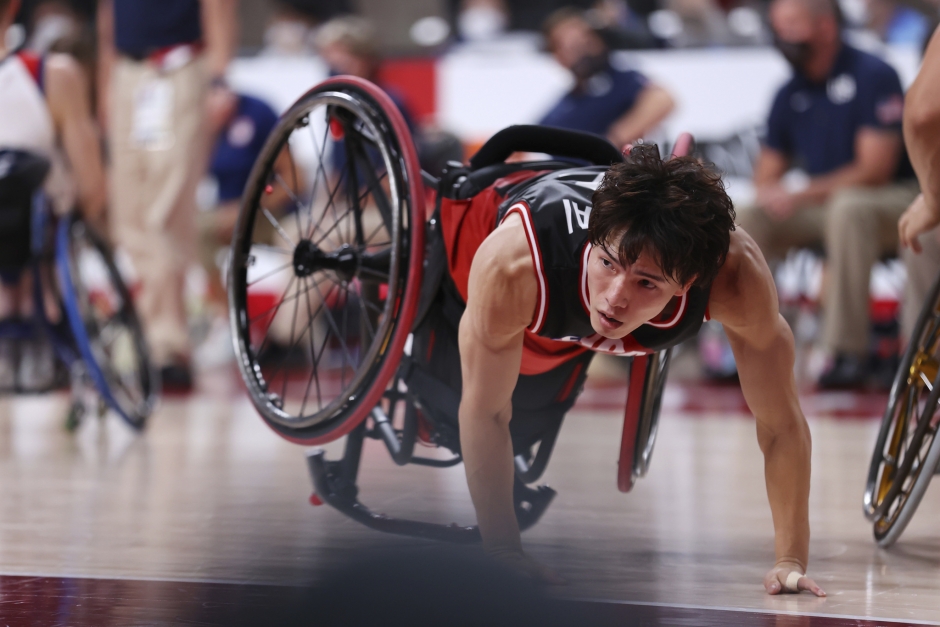 東京パラリンピックの車いすバスケットボール男子で日本は銀メダルを獲得。原動力となった鳥海連志の魅力を伝えた(写真:長田洋平/アフロスポーツ)