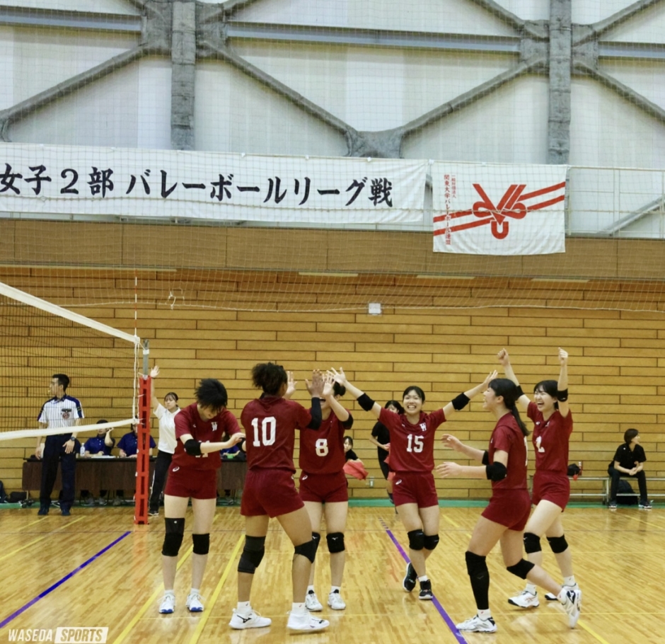 早稲田大学バレーボール部　ユニフォーム　ズボン　バレーボール　大学 早大バレー部 新たなユニホームを受け取る！ | 早稲田スポーツ新聞会