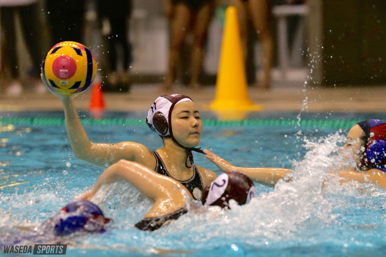 水泳部水球部門女子 会場を沸かせ粘りの勝利！ 接戦をものにし決勝進出