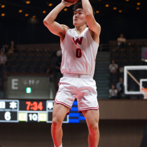 TOUGH CHOICE」Tシャツを着て、早稲田ラグビーを応援しよう