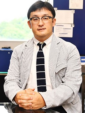 岡 浩一朗