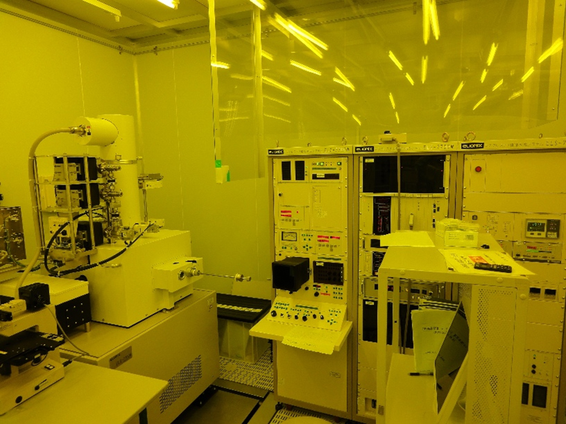 電子ビーム径2 nm<br />
基板サイズ小片～4インチ<br />
