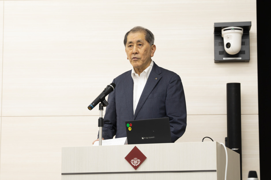 早稲田大学 田中愛治総長