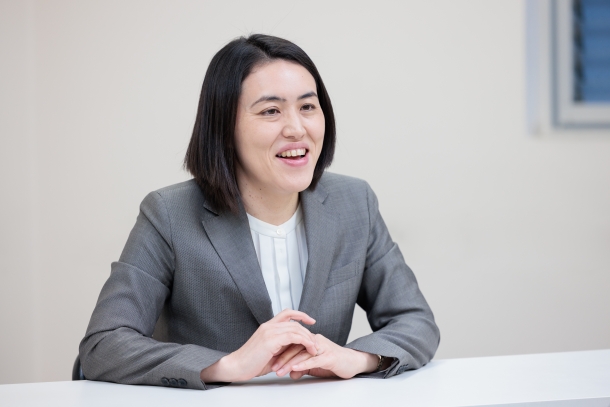 質問に丁寧に答える花田信子先生