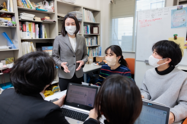 学生とのディスカッション風景