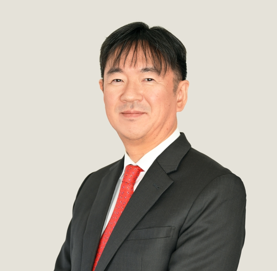 Professor Tetsuya Kawanishi (Faculty of Science and Engineering)