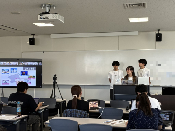 中間報告会の様子