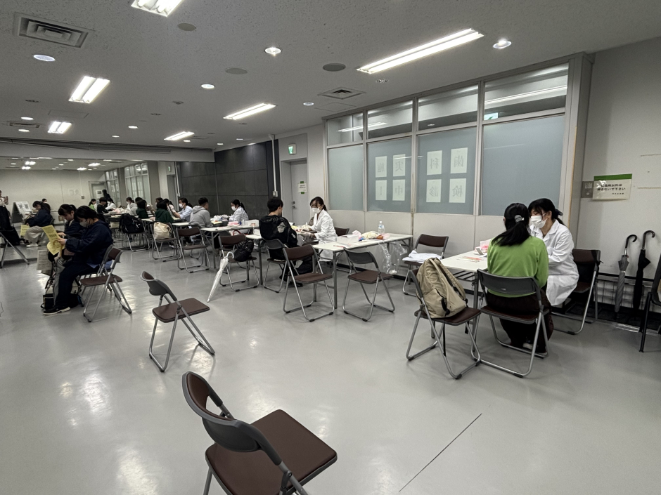 学生会館1階E111（戸山キャンパス）の様子