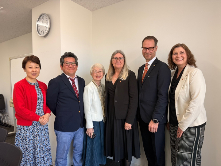 高齢者ケア人材教育・確保の未来を考える：日本とスウェーデンの国際比較を通して