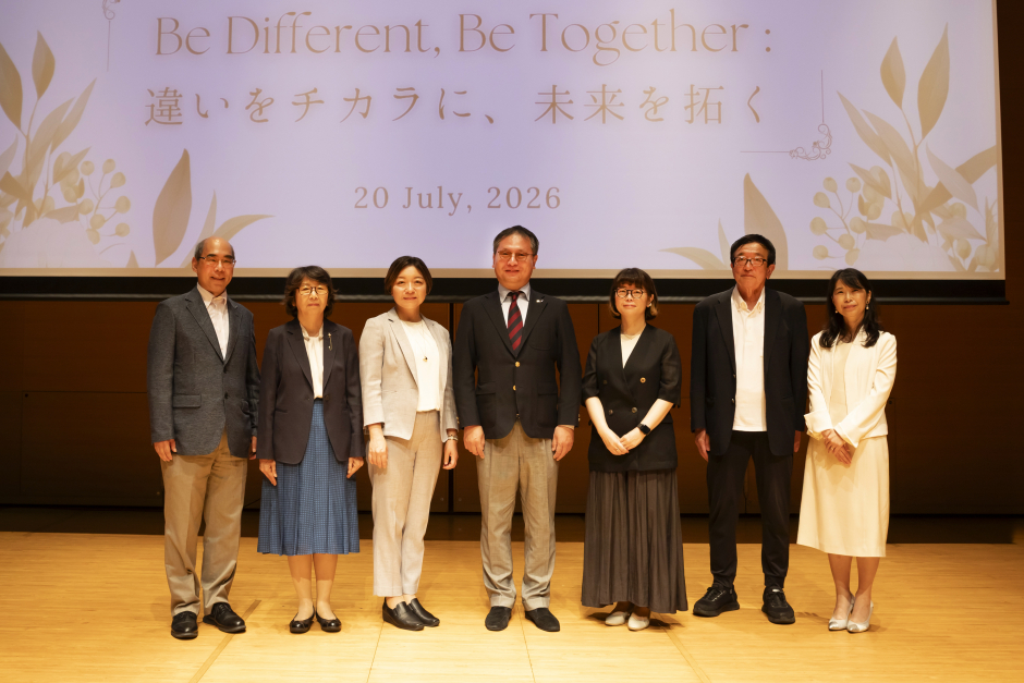 撮影＝早稲田キャンパス 小野記念講堂