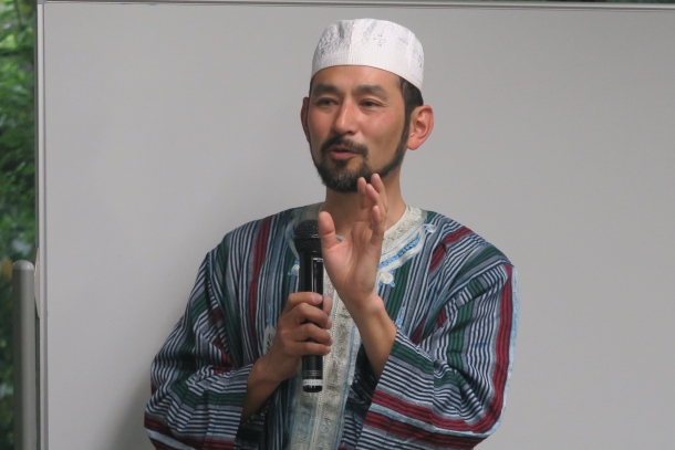④