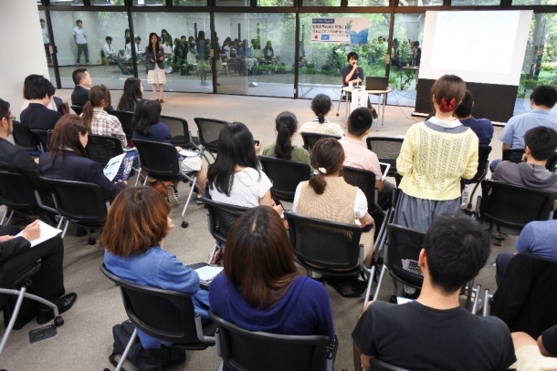 Students listen intently to Nagai at ICC event