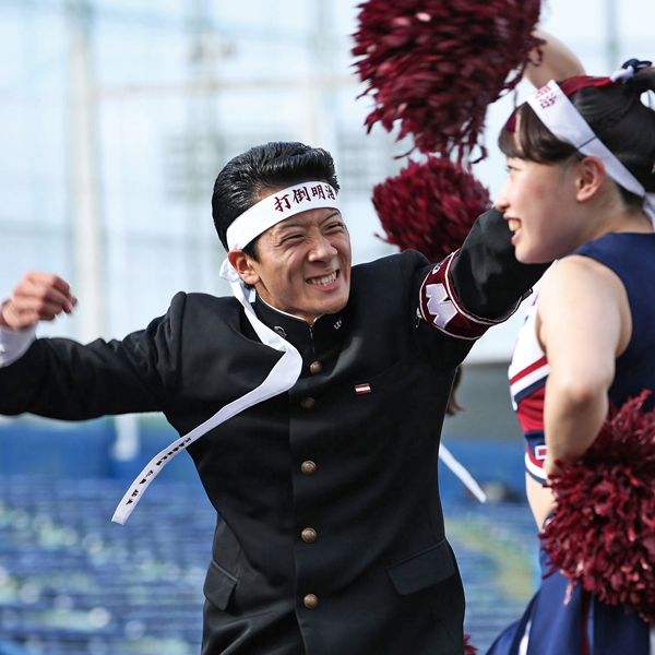 Nikuma’s cheerleading includes improvisation tailored to the mood of the stands and developments in the game.