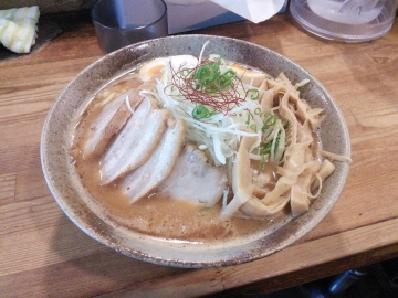 西早稲田キャンパス近くのラーメン屋さん「我羅奢（がらしゃ）」。ボリューム満点のおいしいラーメンです