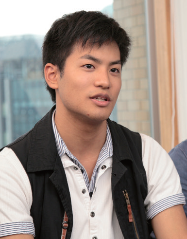 社会科学部3年 金井 孝裕