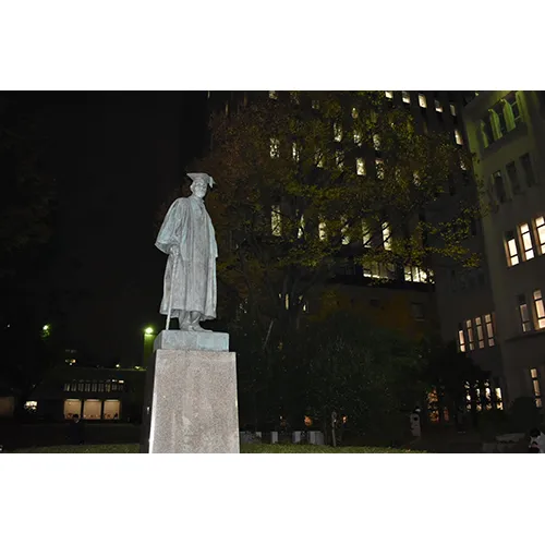 大隈銅像（夜Ver.）