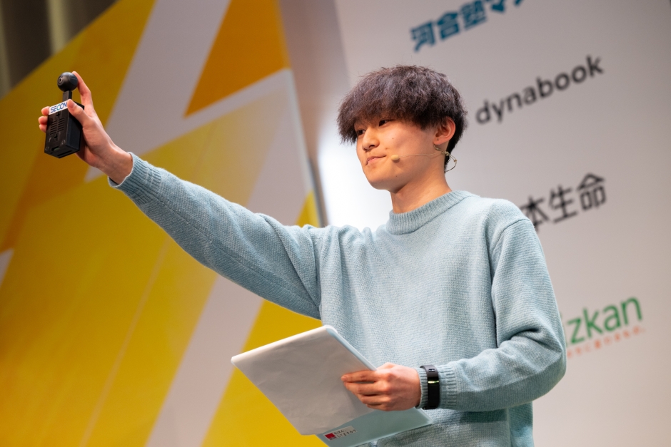 発表中の北西悠真君