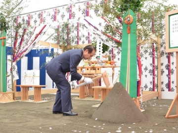 新記念会堂(仮称)起工式 ラーニングコモンズや憩いの場など多目的な活用も可能な施設へ