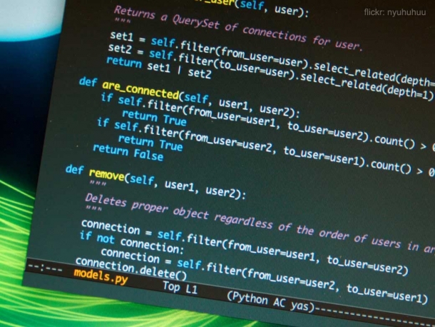 python_source_code_computer_programming_eyecatch