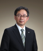 【担当業務】学校法人の業務・財産の状況および理事の業務執行の状況の監査<br />
<br />
【現職】弁護士、株式会社クスリのアオキホールディングス社外取締役等兼職 <br />
<br />
【学歴】早稲田大学法学部卒業 <br />
<br />
【役職歴】日本製紙株式会社社外監査役、SOMPOホールディングス株式会社社外取締役、アルパイン株式会社社外取締役監査等委員、YKK株式会社社外監査役 等歴任