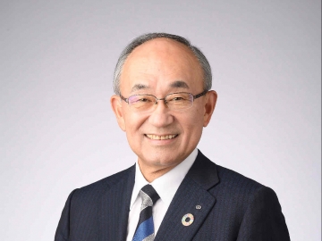 1981年大学院理工学研究科修士課程修了。<br />
卒業後、清水建設株式会社入社。2013年執行役員に就任。2016年より代表取締役社長。<br />
同社は戸山キャンパス37号館　早稲田アリーナの他、多数の施設建設に携わっており、現在は2028年の竣工を目指し、西早稲田キャンパス52,53,54号館の建替を進めている。