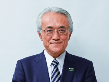 1981年理工学部卒業。<br />
卒業後、明治生命保険相互会社入社。2004年1月に明治安田生命保険相互会社が発足後、滋賀支社長、企画部長、営業企画部長、常務執行役などを経て、2013年7月に取締役代表執行役社長に就任。2021年7月より現職。
