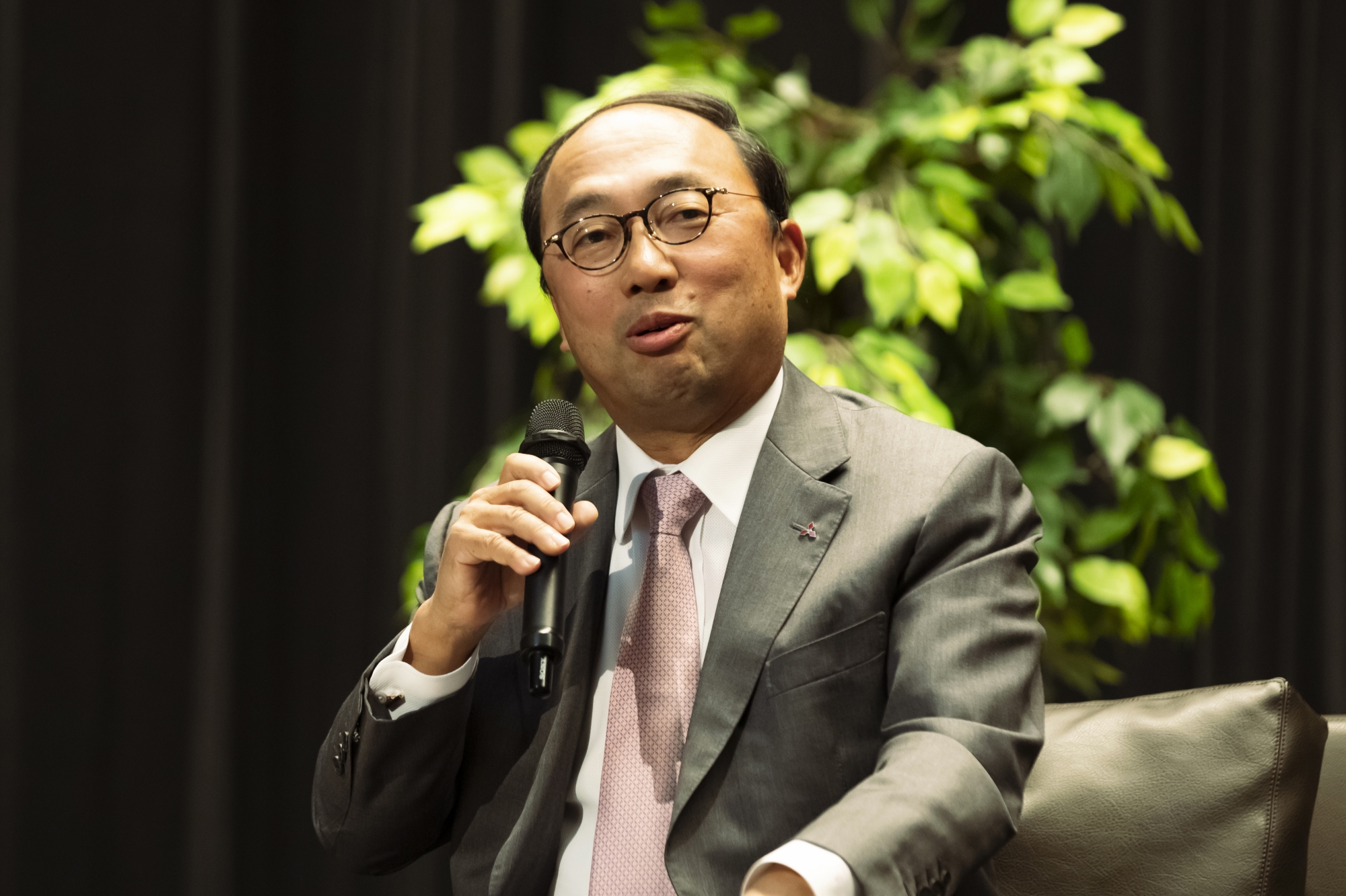 三菱電機株式会社　漆間啓氏