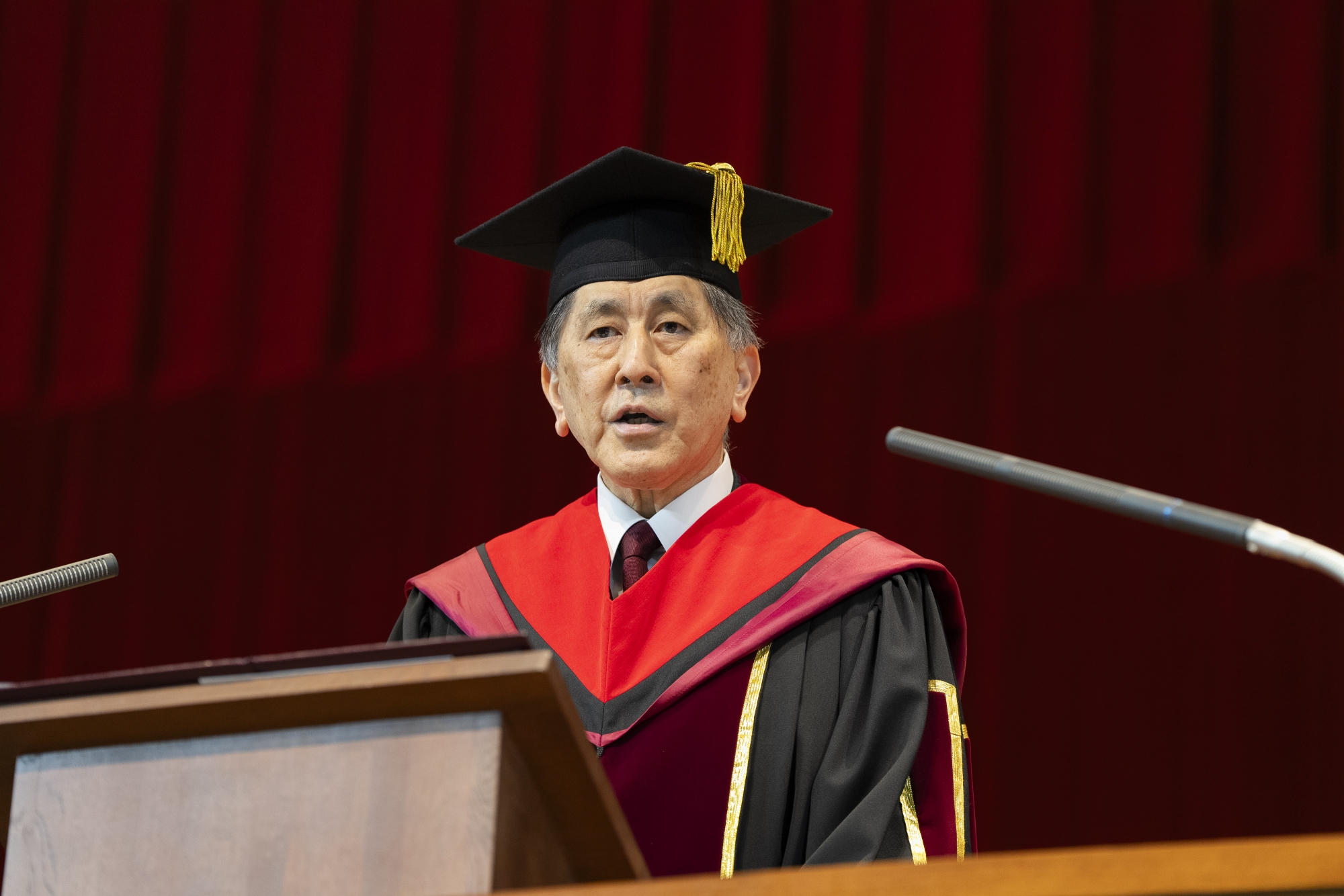 田中 愛治 総長
