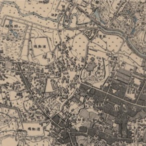 図 明治の終わり：村のような早稲田大学<br />
出典：陸地測量部「1 万分1 地形図」／測量：1908-1909 年