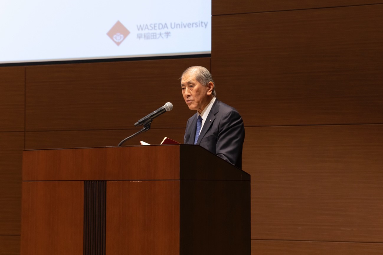 田中愛治総長