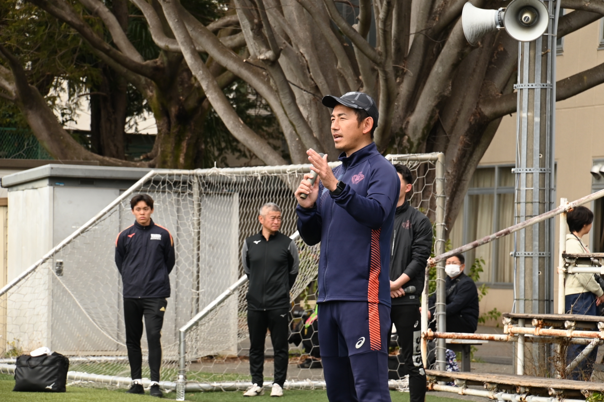 兵藤 慎剛 監督