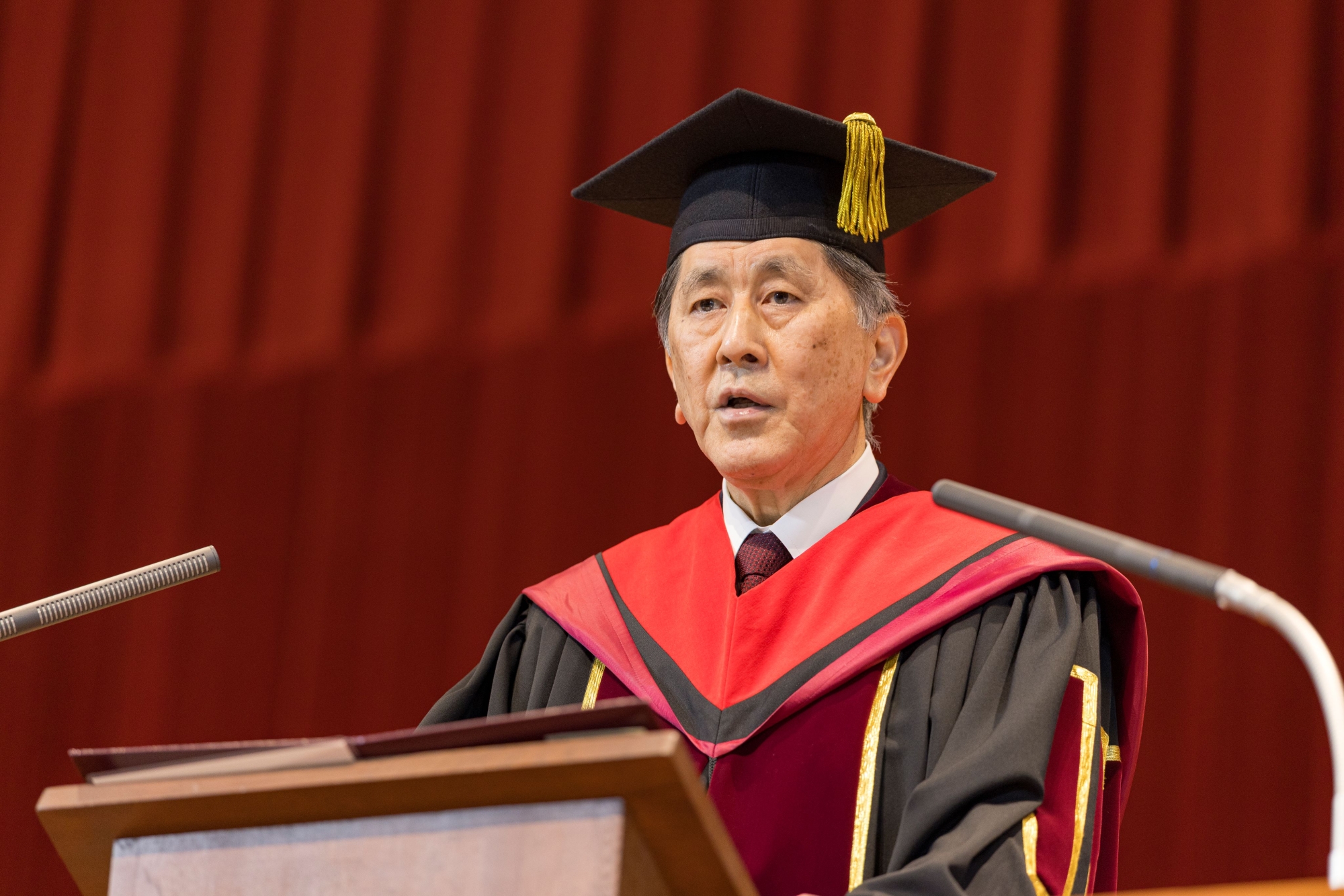 田中 愛治 総長
