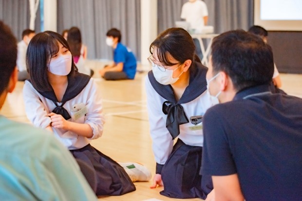 まるオフィスが展開する探究学習