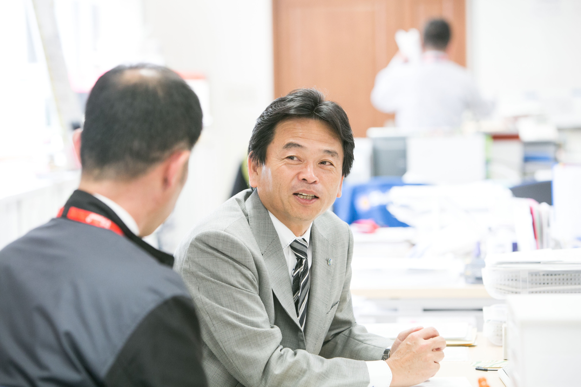 職場での高橋さんの様子