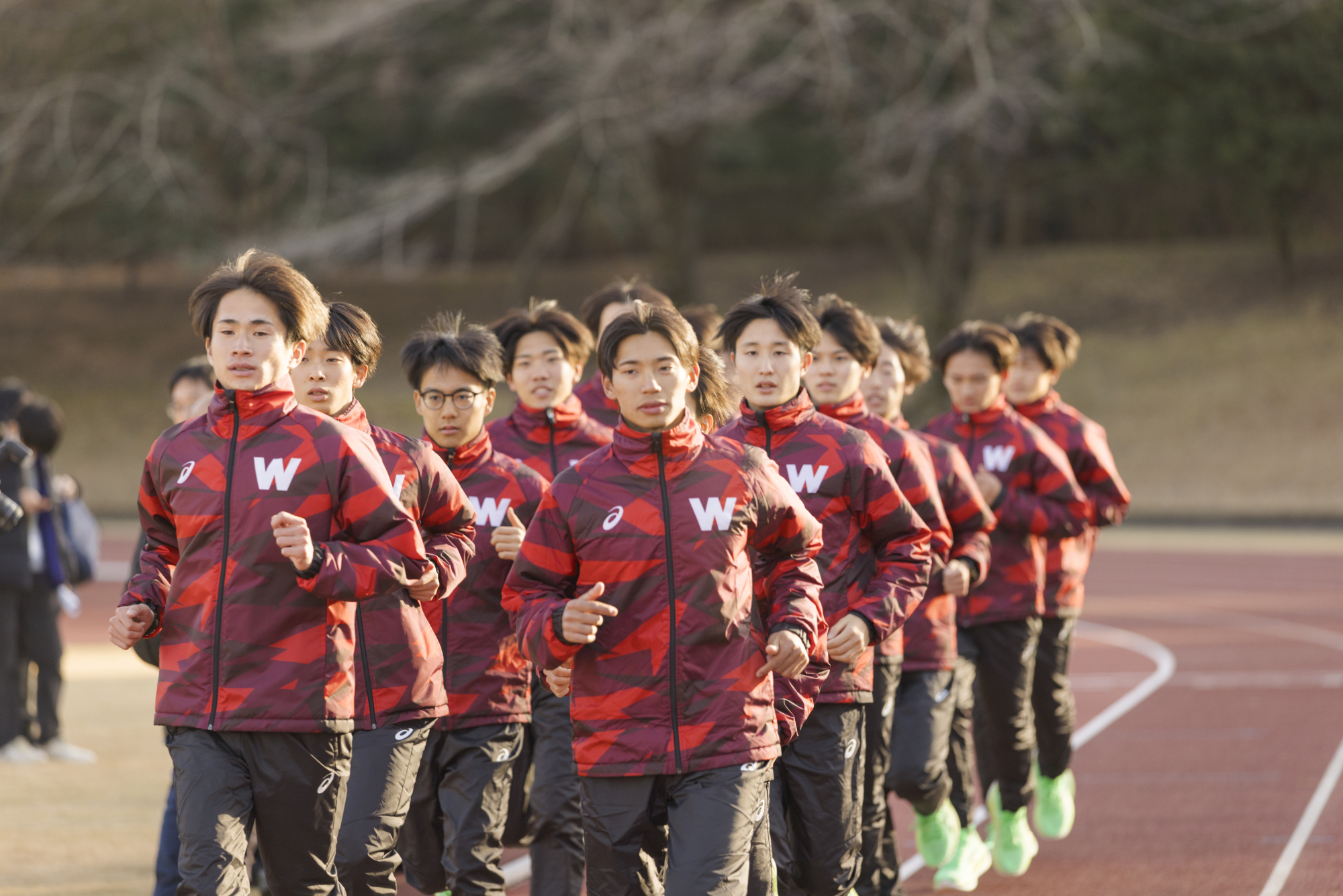 2025年12月、所沢キャンパスにて<br />
先頭左から：山口智規、間瀬田純平