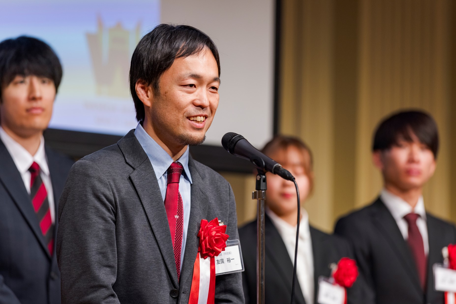 友廣 裕一　氏（実業家／商学部卒）