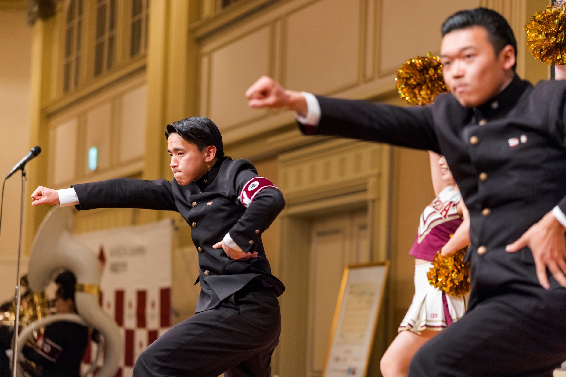 迫力ある応援部ステージ