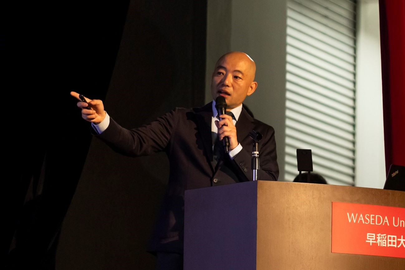 早稲田大学高等学院 中学部教務主任　小川慎二郎