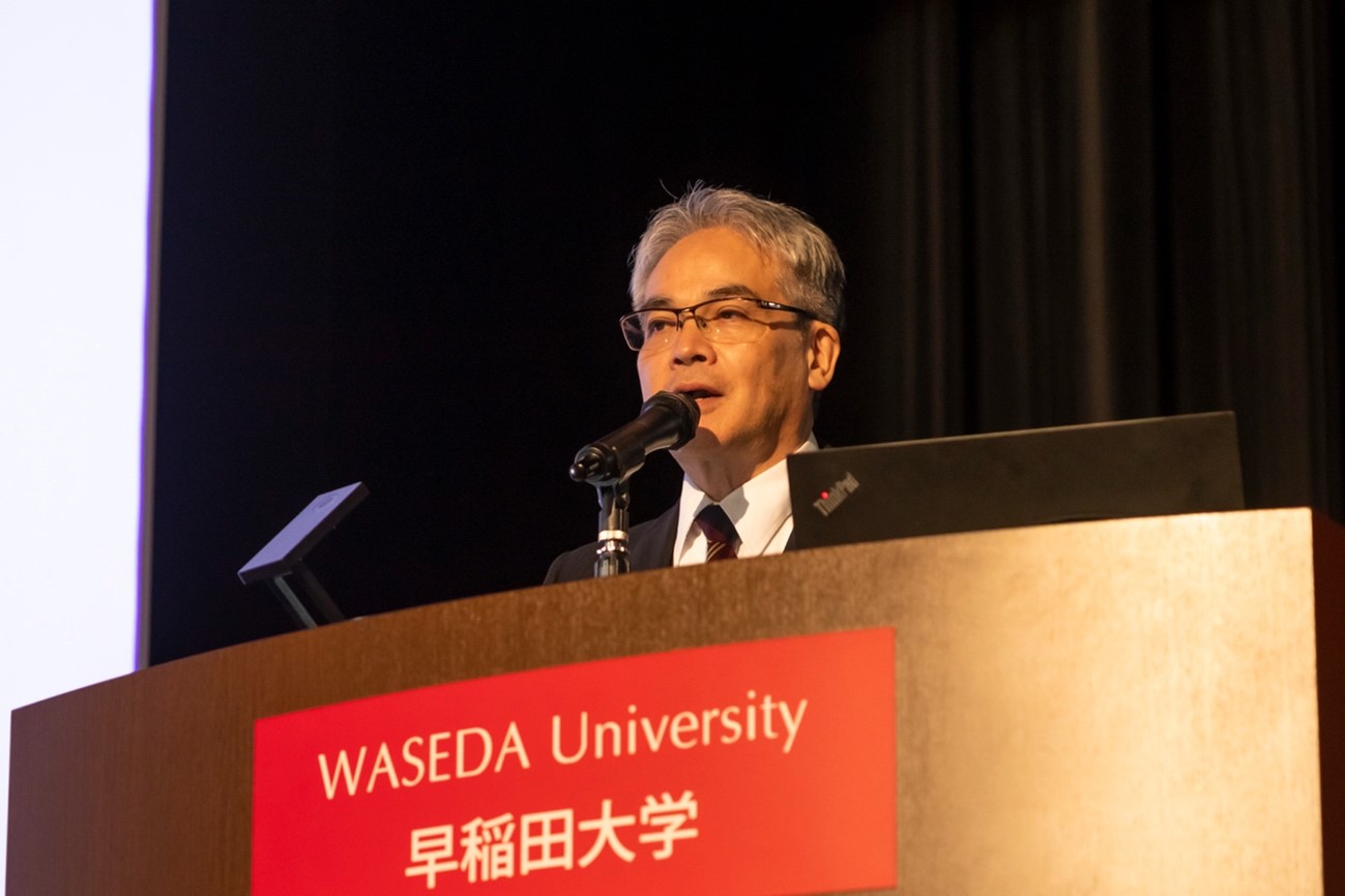 早稲田大阪高等学校 校長　村上徹