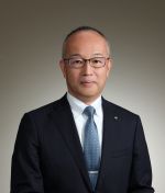 ［担当業務］<br />
研究推進部門総括（プロボスト／研究推進・産学連携）、社会連携・募金、Global Research Center<br />
<br />
［現職］<br />
理工学術院教授<br />
<br />
［学歴］<br />
早稲田大学理工学部卒業、同大学院理工学研究科博士課程修了、博士（工学）学位取得<br />
<br />
［役職歴］<br />
先進理工学部長、大学院先進理工学研究科長、研究戦略センター所長、リサーチイノベーションセンター統括所長、理事等歴任