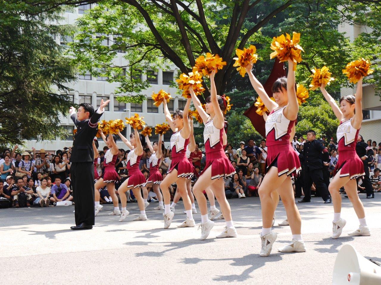 早稲田伝統の応援部も受験生を全力応援！