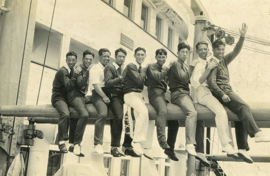 Olympian Mikio Oda and Waseda’s track and field athletes