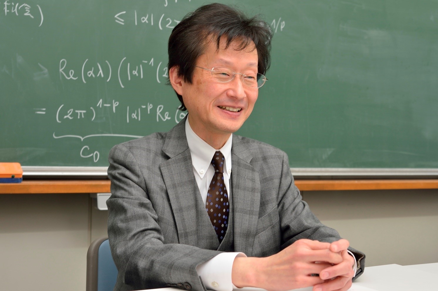 Waseda Frontline Research Vol. 9, Part 1 – Explaining physical phenomena – The supreme power of mathematics