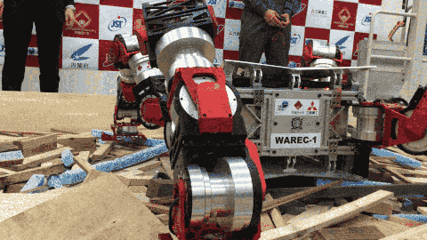 Walking, crawling, and creeping in disaster environments