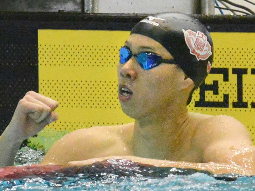 Watanabe sets unprecedented world record for 200-meter breaststroke