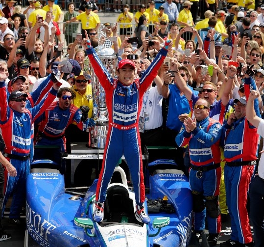 Former Waseda student Takuma Sato wins race at prestigious Indianapolis 500