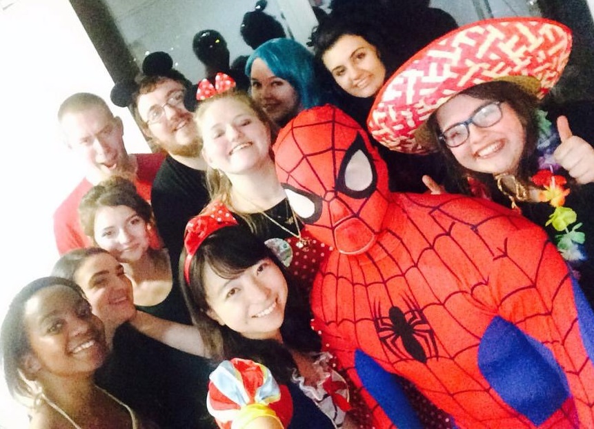 Overcoming fear for English with help of friends at The University of Manchester