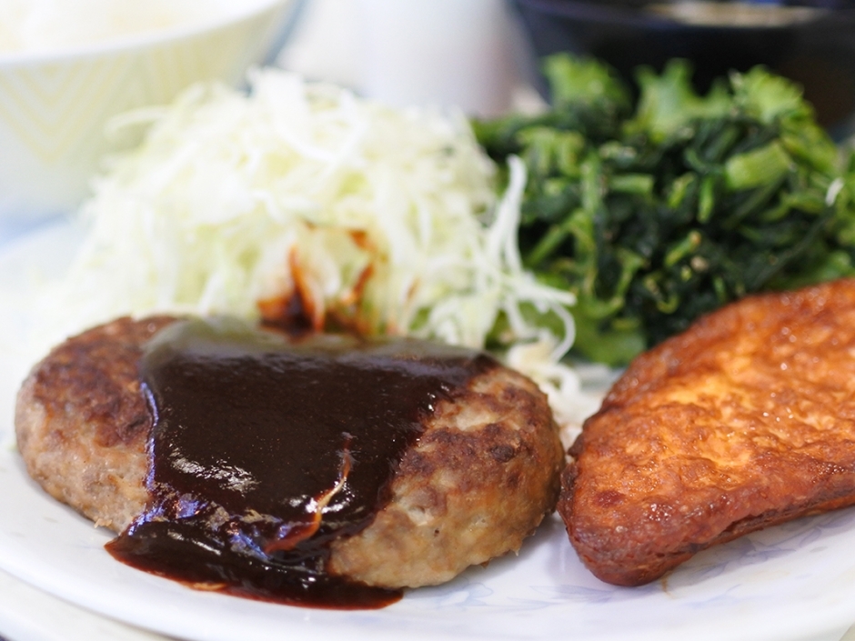 100 yen breakfast campaign from October 1 – 26